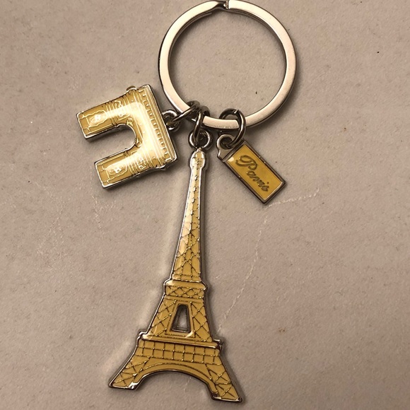 Paris Keychain Eiffel Tower Arc de Triomphe Bag Charm Yellow 🥐 - Picture 4 of 4